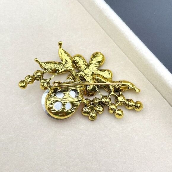 Yellow Gold with Champagne Topaz and Diamond Crystal Flower Pin Back Brooch - Picture 8 of 10